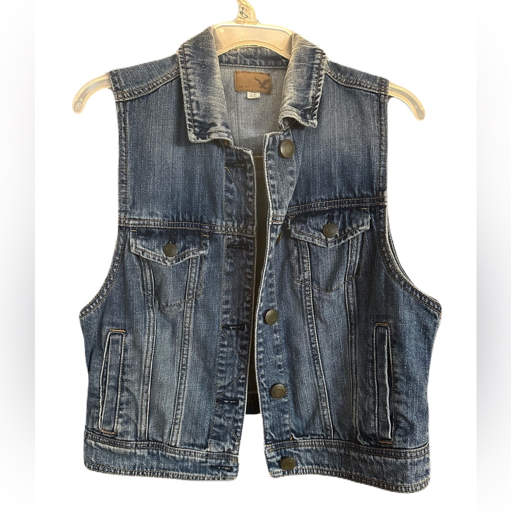 American Eagle Denim Sleeveless Vest, Large
